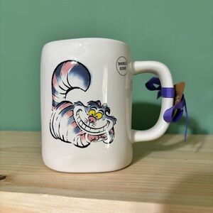 NWT Rae Dunn Alice In Wonderland Cheshire Cat Disney Mug